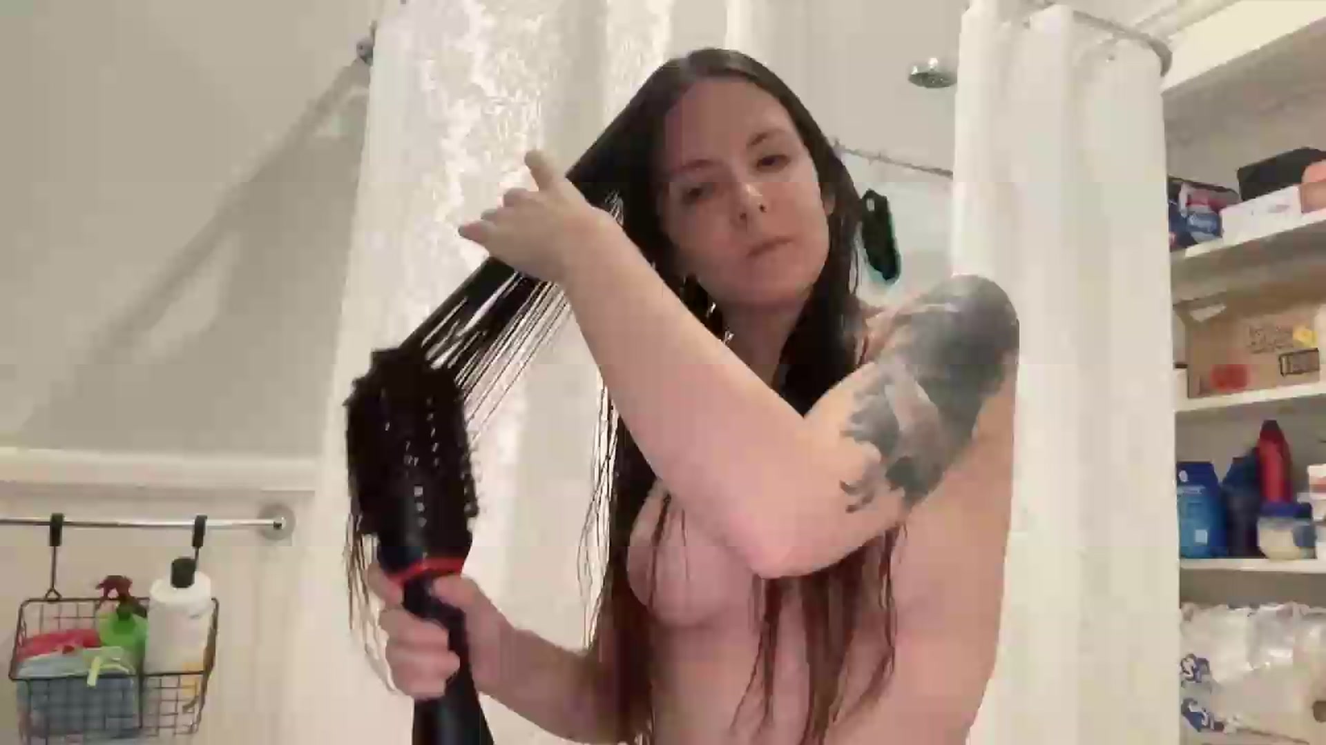 Gallery image thumbnail from MoonMILF's myfreecams stream on, 08/05/2026, 13:40 image 15 of 20