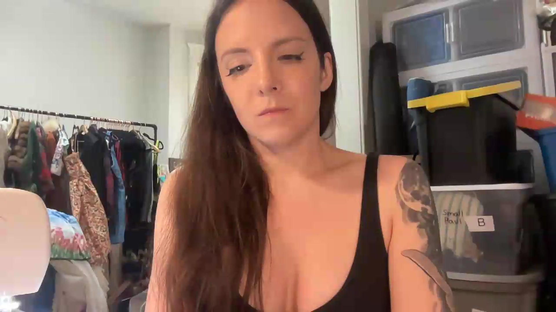 Gallery image thumbnail from MoonMILF's myfreecams stream on, 08/05/2026, 22:15 image 16 of 20