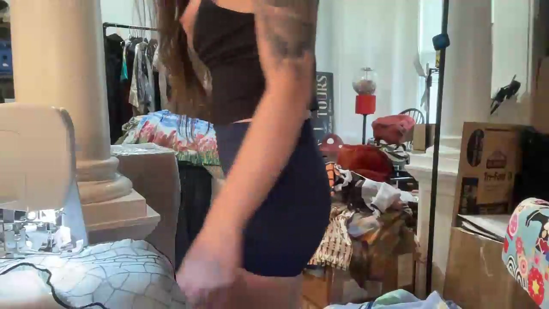 Gallery image thumbnail from MoonMILF's myfreecams stream on, 08/05/2026, 23:17 image 8 of 20