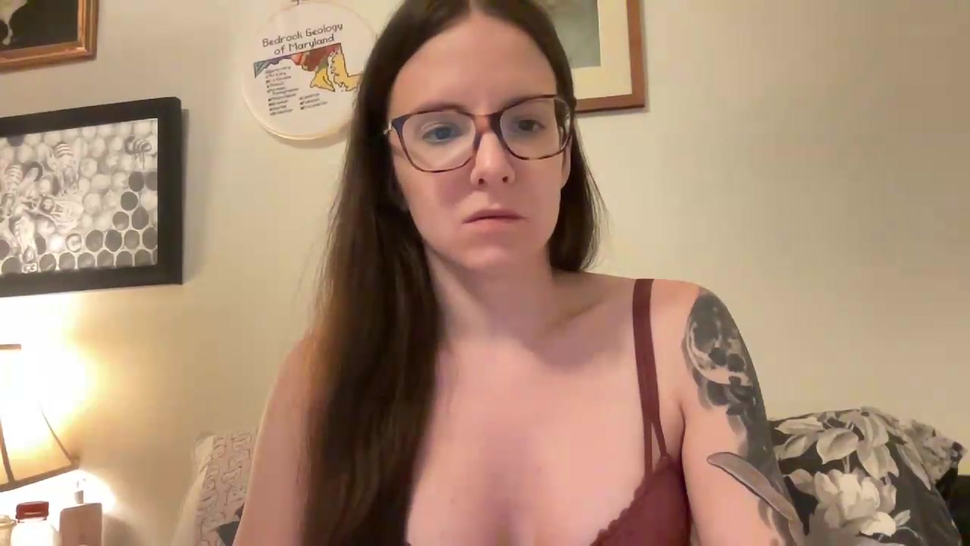 Gallery image thumbnail from MoonMILF's myfreecams stream on, 08/06/2026, 10:02 image 3 of 20