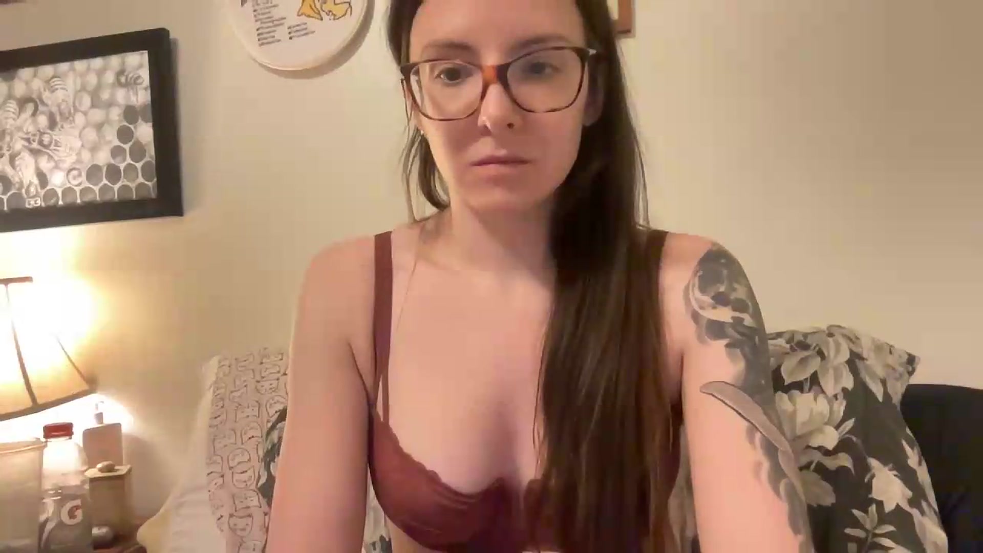 Gallery image thumbnail from MoonMILF's myfreecams stream on, 08/06/2026, 10:26 image 17 of 20