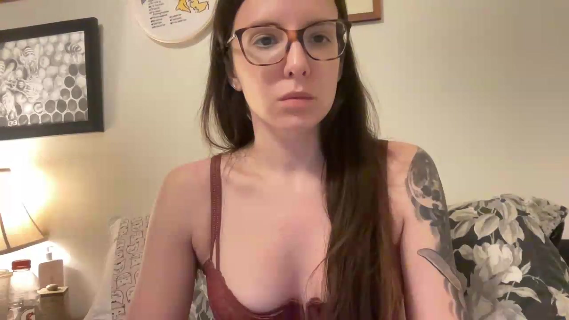Gallery image thumbnail from MoonMILF's myfreecams stream on, 08/06/2026, 10:26 image 10 of 20