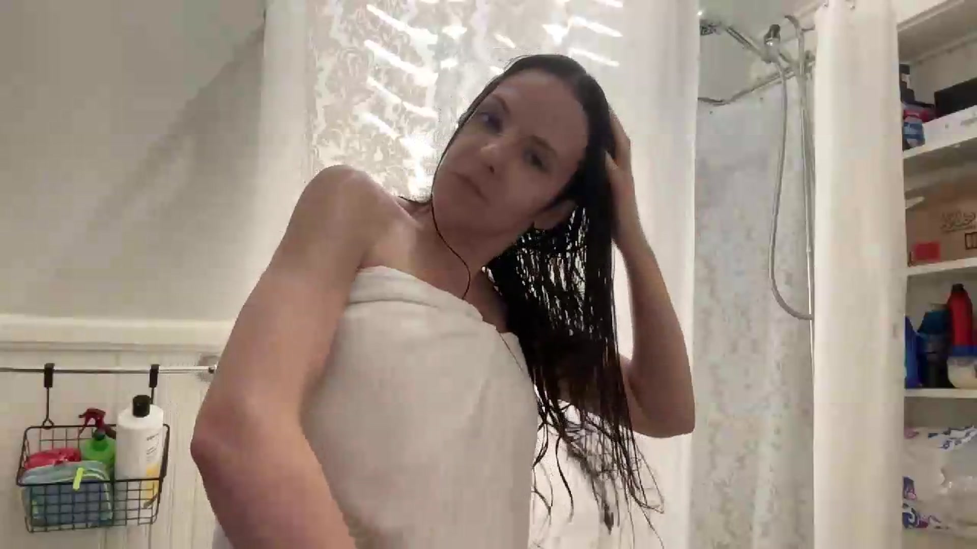 Gallery image thumbnail from MoonMILF's myfreecams stream on, 08/06/2026, 14:06 image 7 of 20