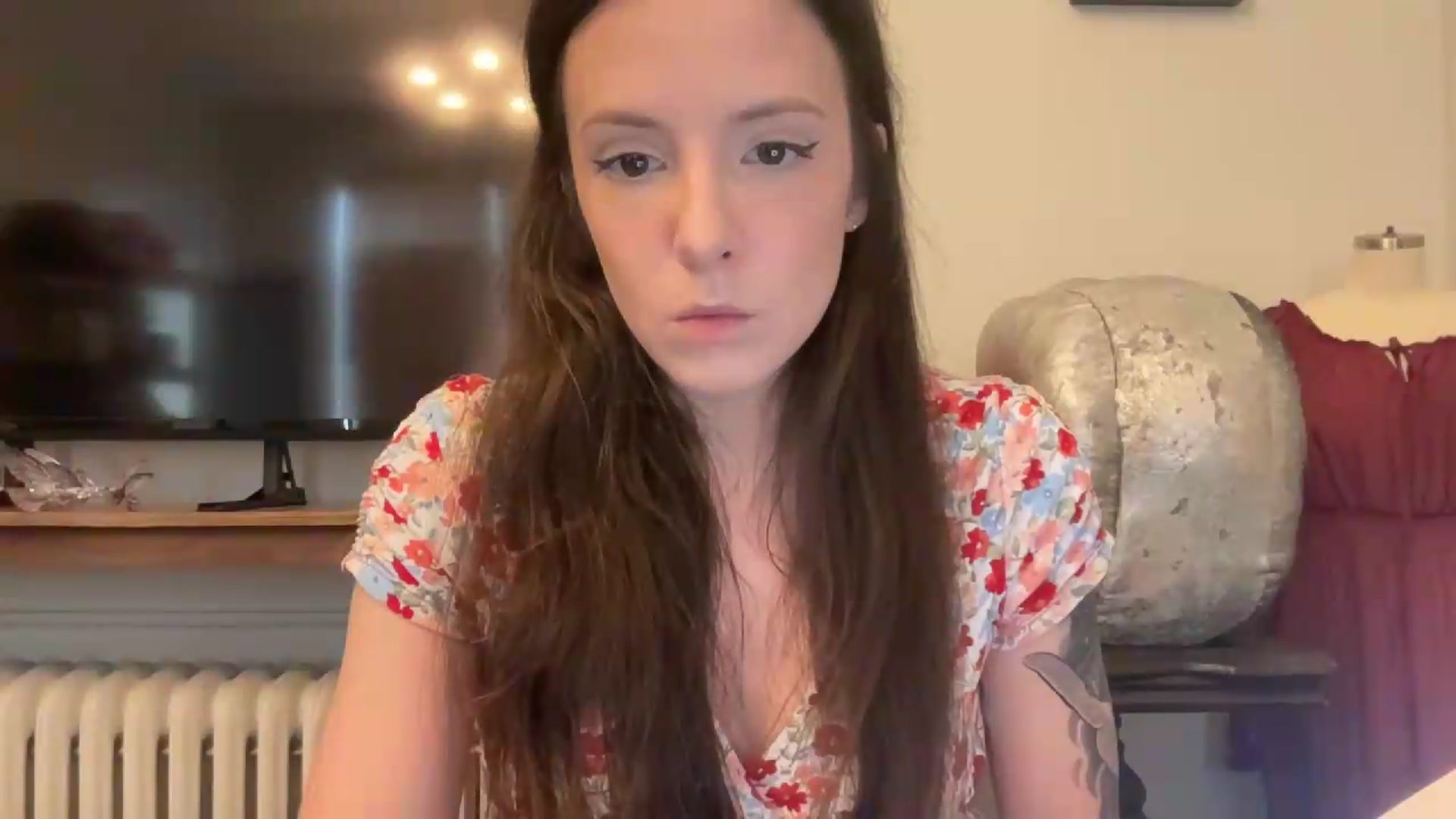 Gallery image thumbnail from MoonMILF's myfreecams stream on, 08/06/2026, 14:39 image 9 of 20