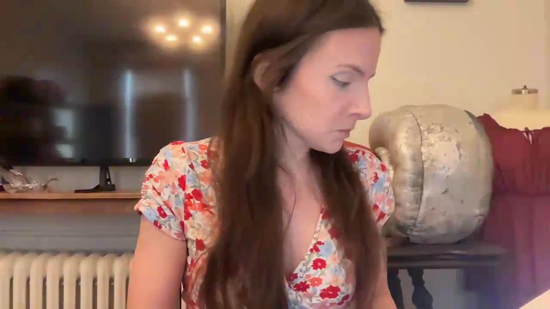 Gallery image thumbnail from MoonMILF's myfreecams stream on, 08/06/2026, 14:39 image 5 of 20