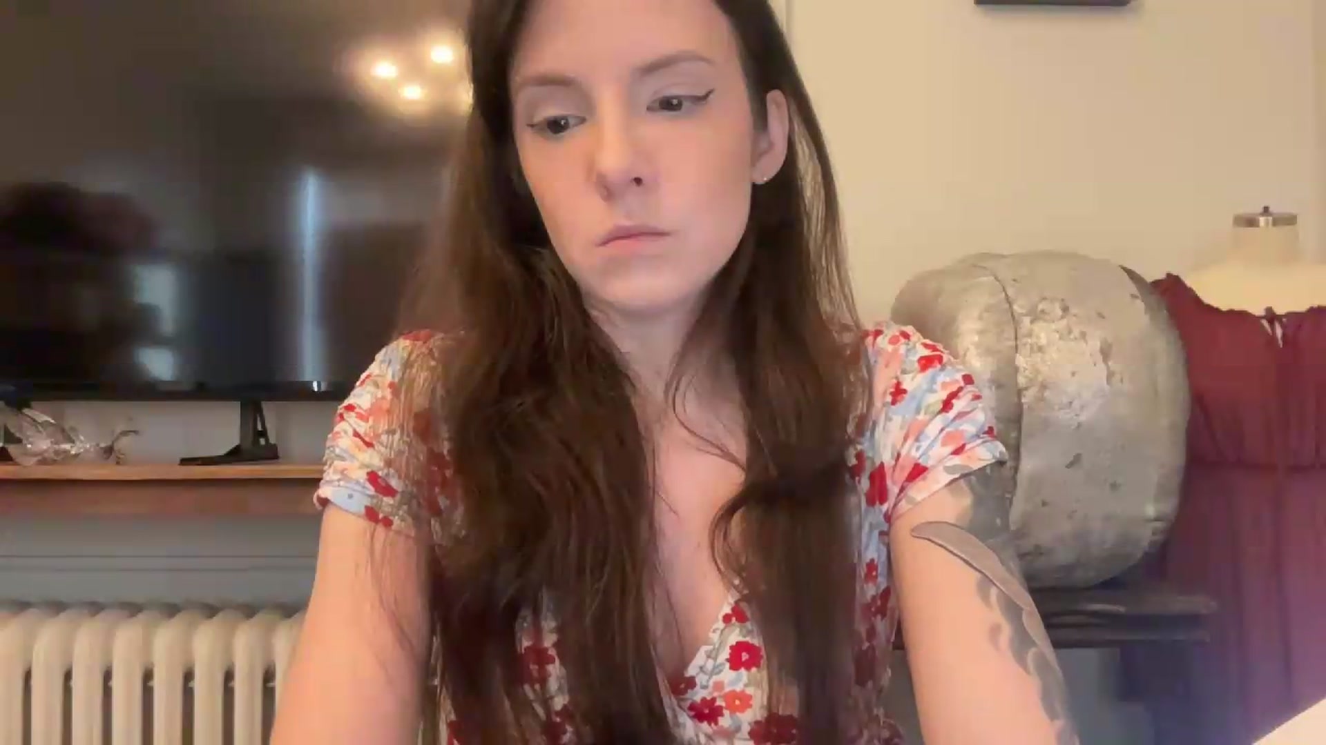 Gallery image thumbnail from MoonMILF's myfreecams stream on, 08/06/2026, 14:39 image 4 of 20