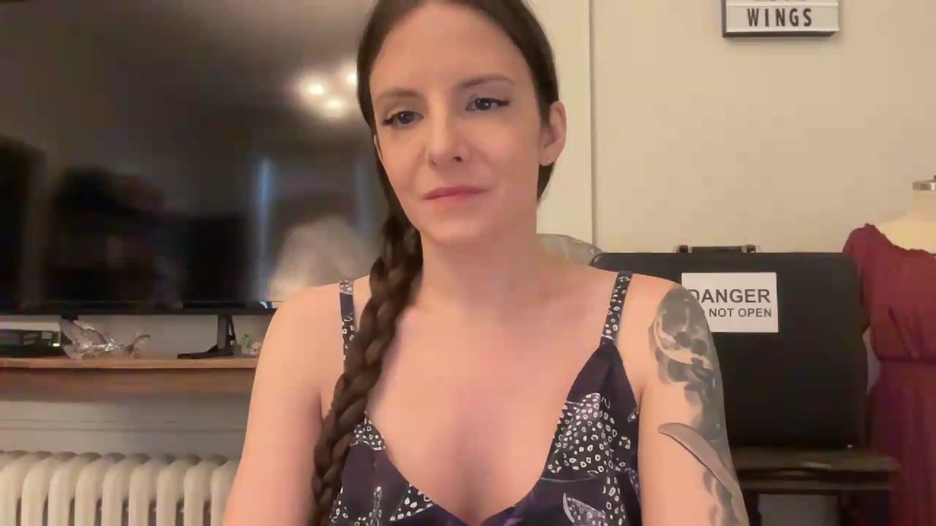 Gallery image thumbnail from MoonMILF's myfreecams stream on, 08/07/2026, 20:15 image 19 of 20