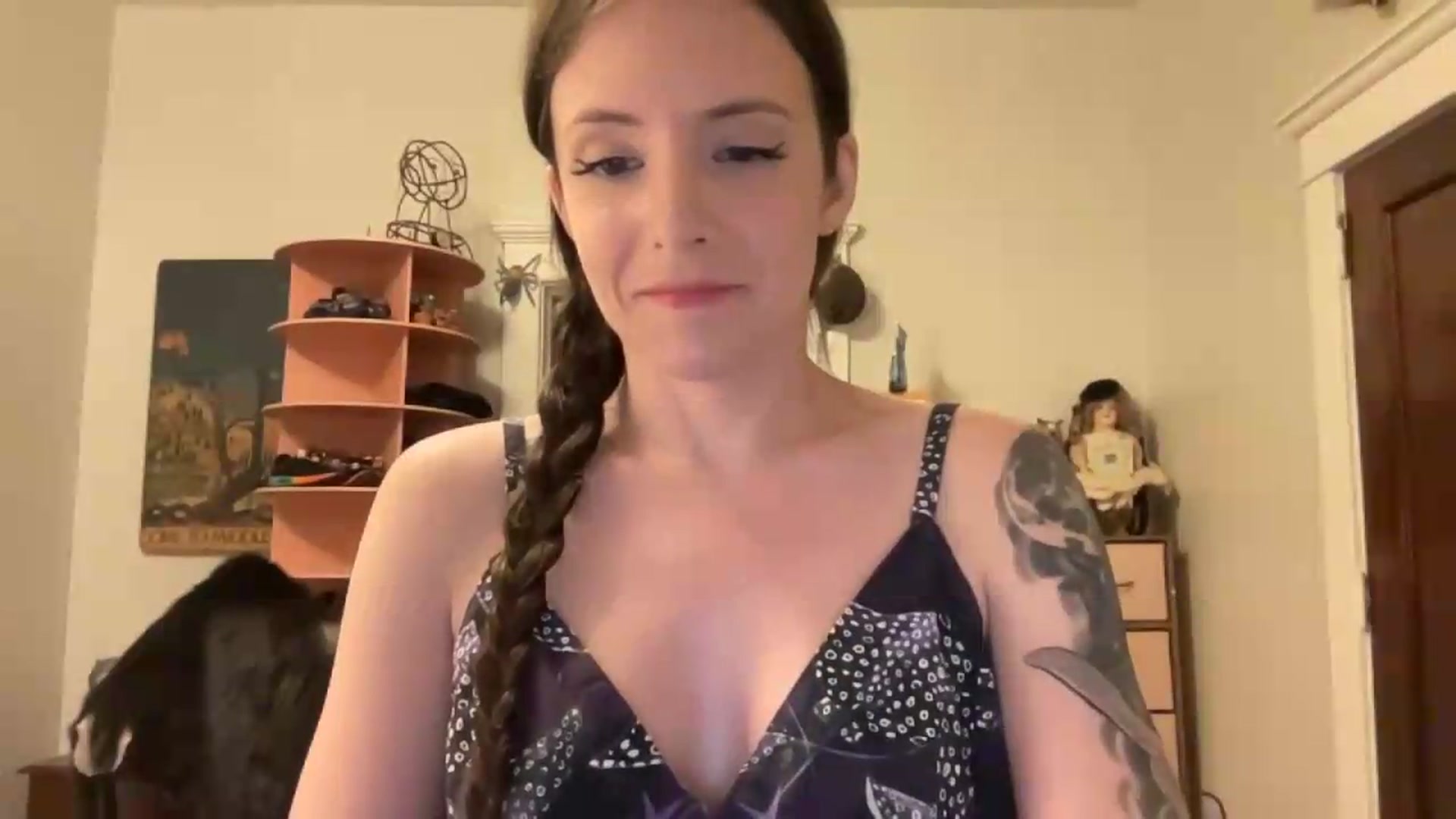 Gallery image thumbnail from MoonMILF's myfreecams stream on, 08/07/2026, 20:49 image 9 of 20