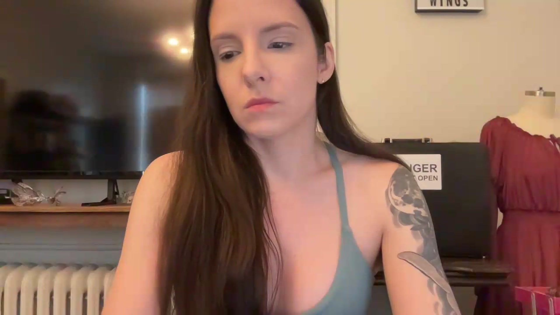 Gallery image thumbnail from MoonMILF's myfreecams stream on, 08/08/2026, 14:35 image 2 of 20