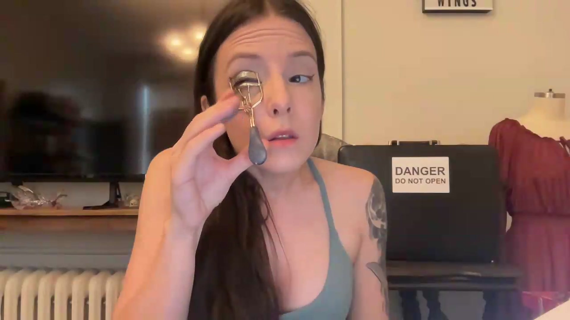 Gallery image thumbnail from MoonMILF's myfreecams stream on, 08/08/2026, 14:35 image 5 of 20