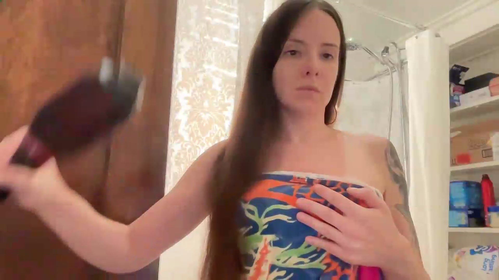 Gallery image thumbnail from MoonMILF's myfreecams stream on, 08/09/2026, 14:04 image 5 of 20