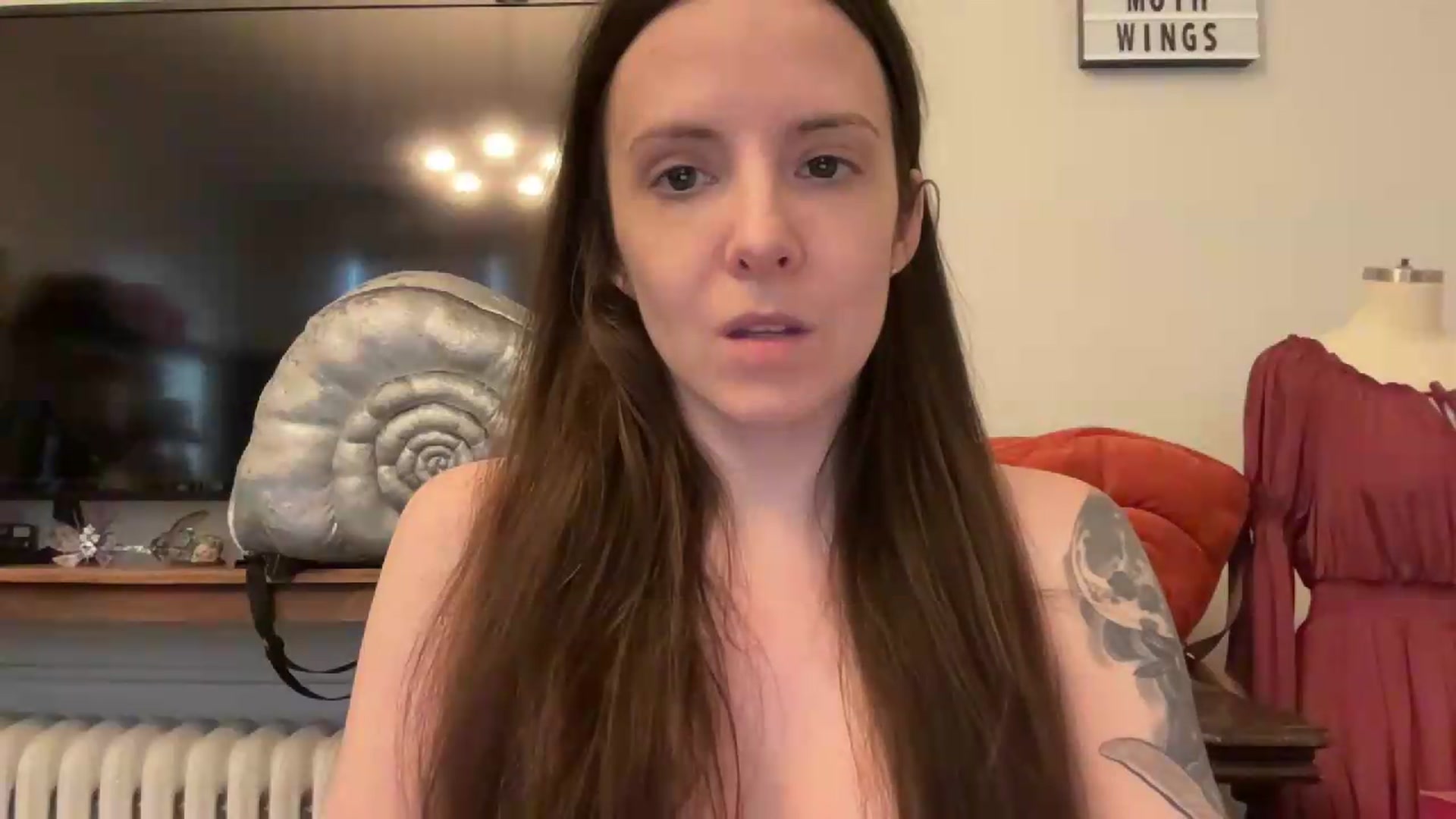 Gallery image thumbnail from MoonMILF's myfreecams stream on, 08/09/2026, 14:04 image 10 of 20