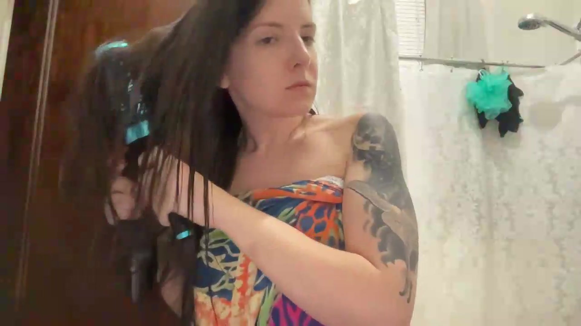 Gallery image thumbnail from MoonMILF's myfreecams stream on, 08/10/2026, 10:54 image 9 of 20