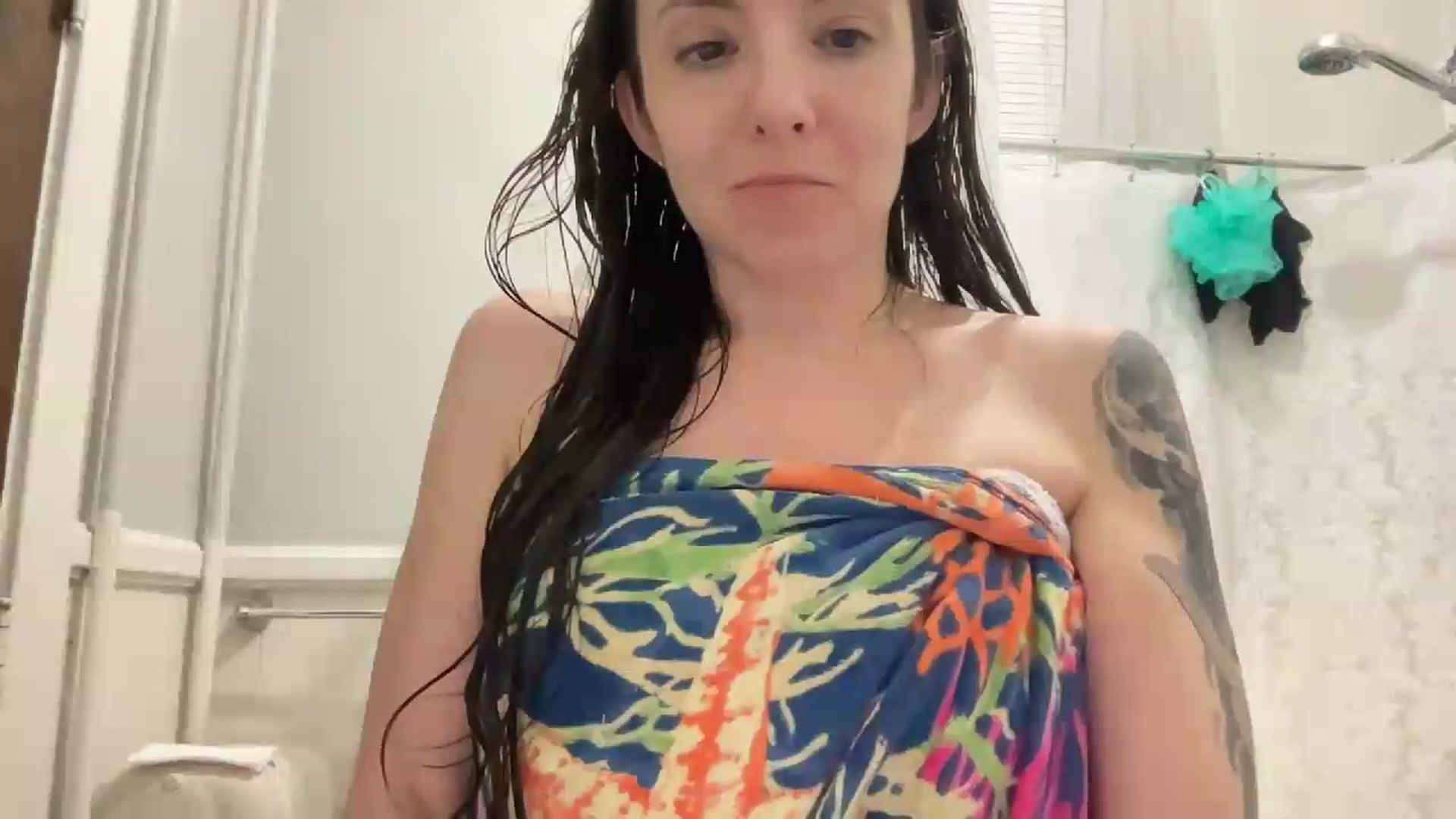 Gallery image thumbnail from MoonMILF's myfreecams stream on, 08/10/2026, 10:54 image 8 of 20