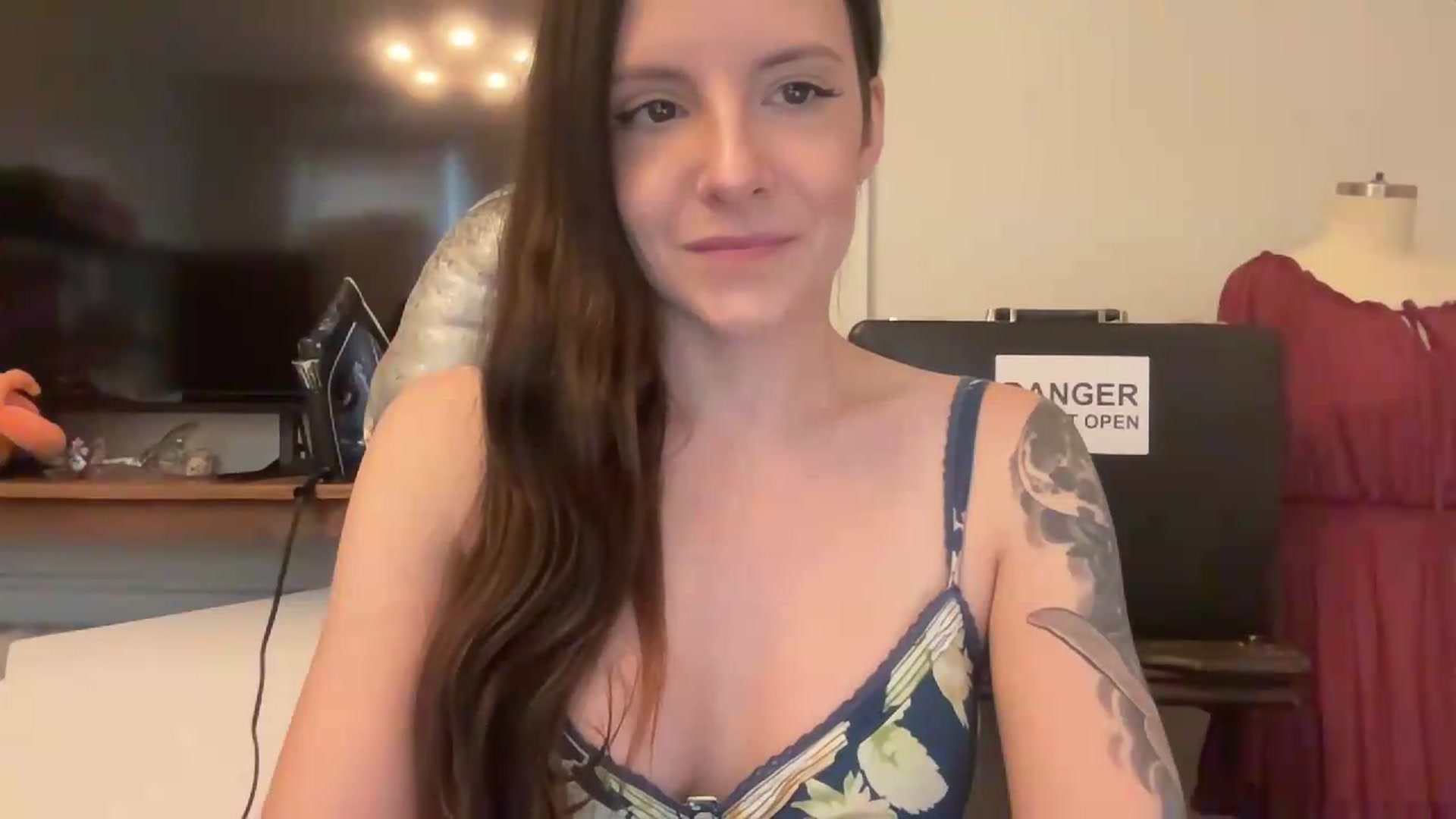 Gallery image thumbnail from MoonMILF's myfreecams stream on, 08/13/2026, 18:14 image 4 of 20