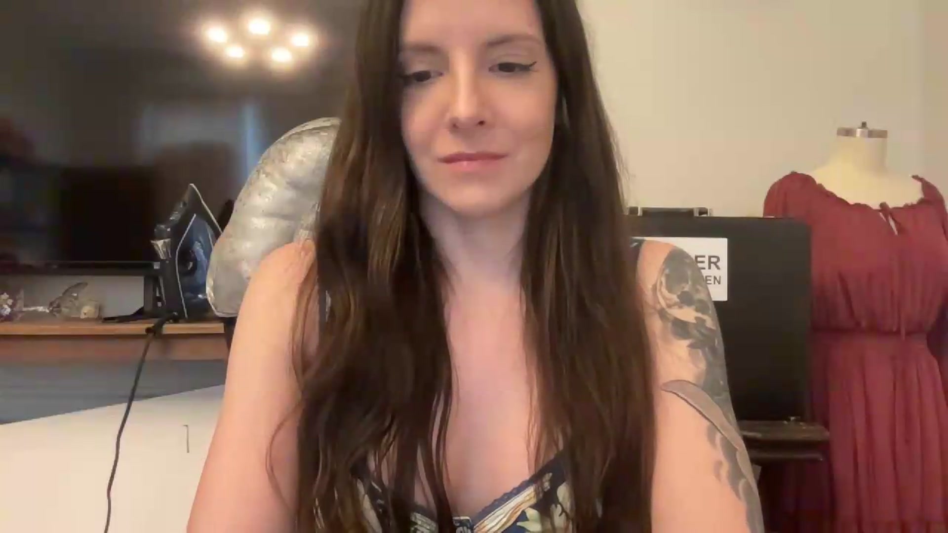 Gallery image thumbnail from MoonMILF's myfreecams stream on, 08/13/2026, 20:45 image 2 of 20