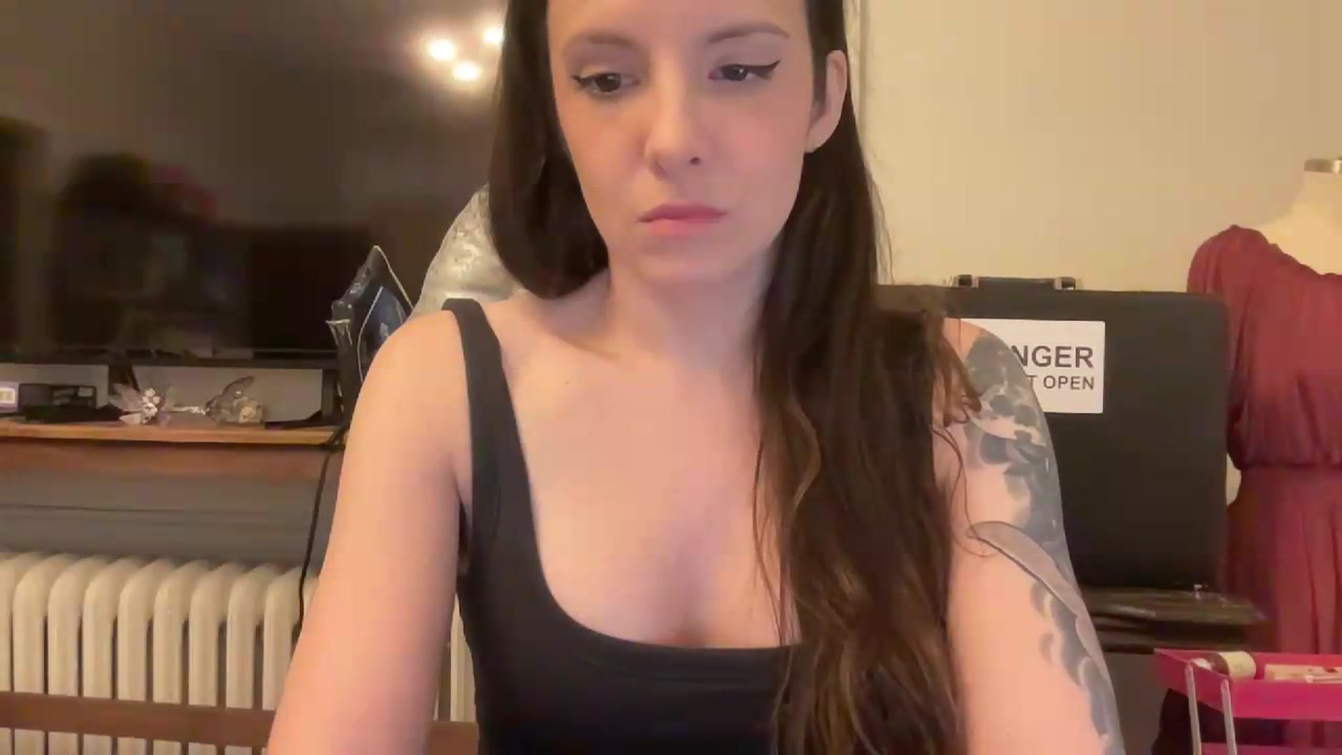 Gallery image thumbnail from MoonMILF's myfreecams stream on, 08/16/2026, 16:54 image 9 of 20