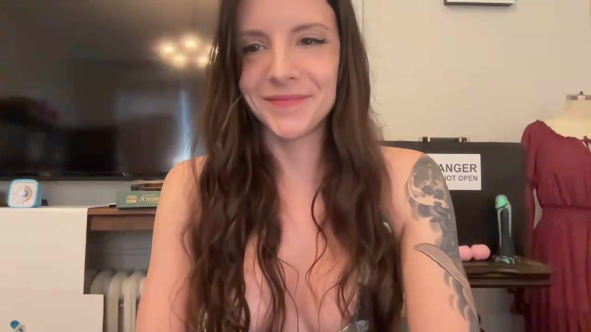 Gallery image thumbnail from MoonMILF's myfreecams stream on, 08/27/2026, 19:49 image 6 of 20