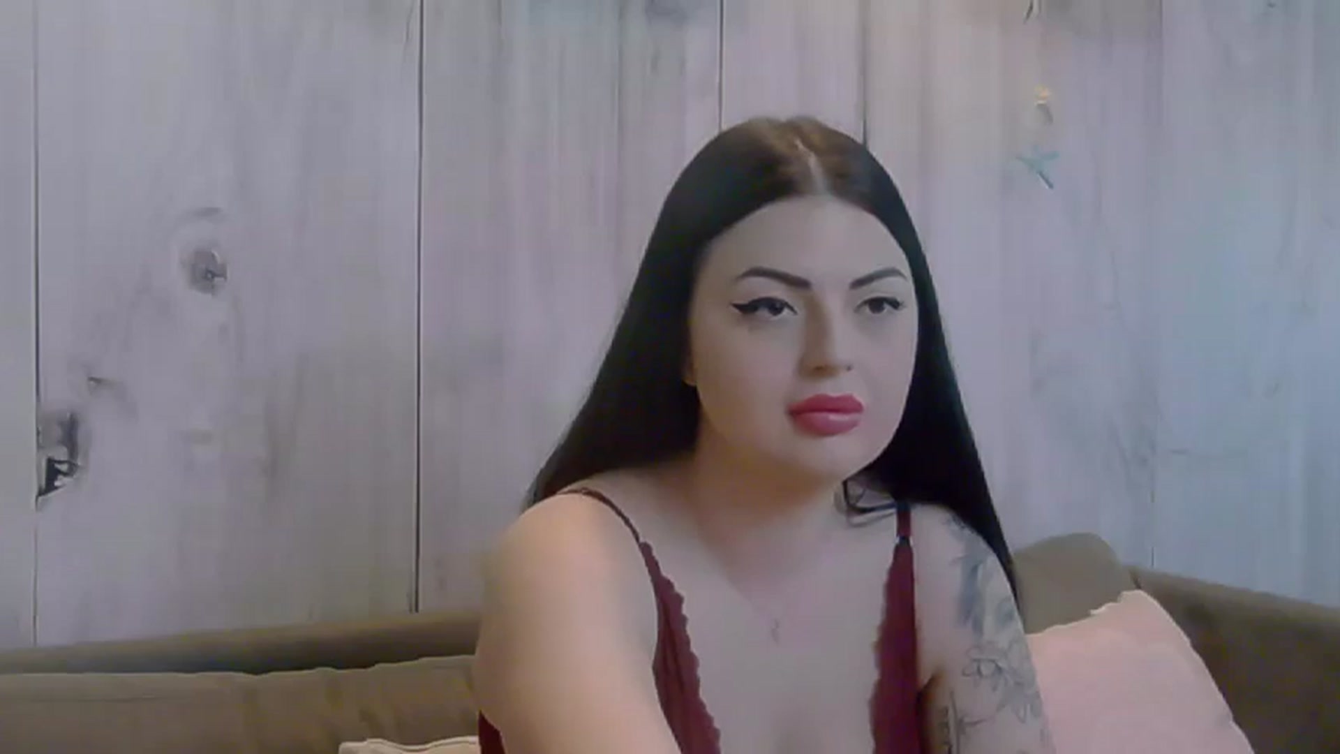 Gallery image thumbnail from MoonShine_'s myfreecams stream on, 03/19/2025, 12:51 image 16 of 20