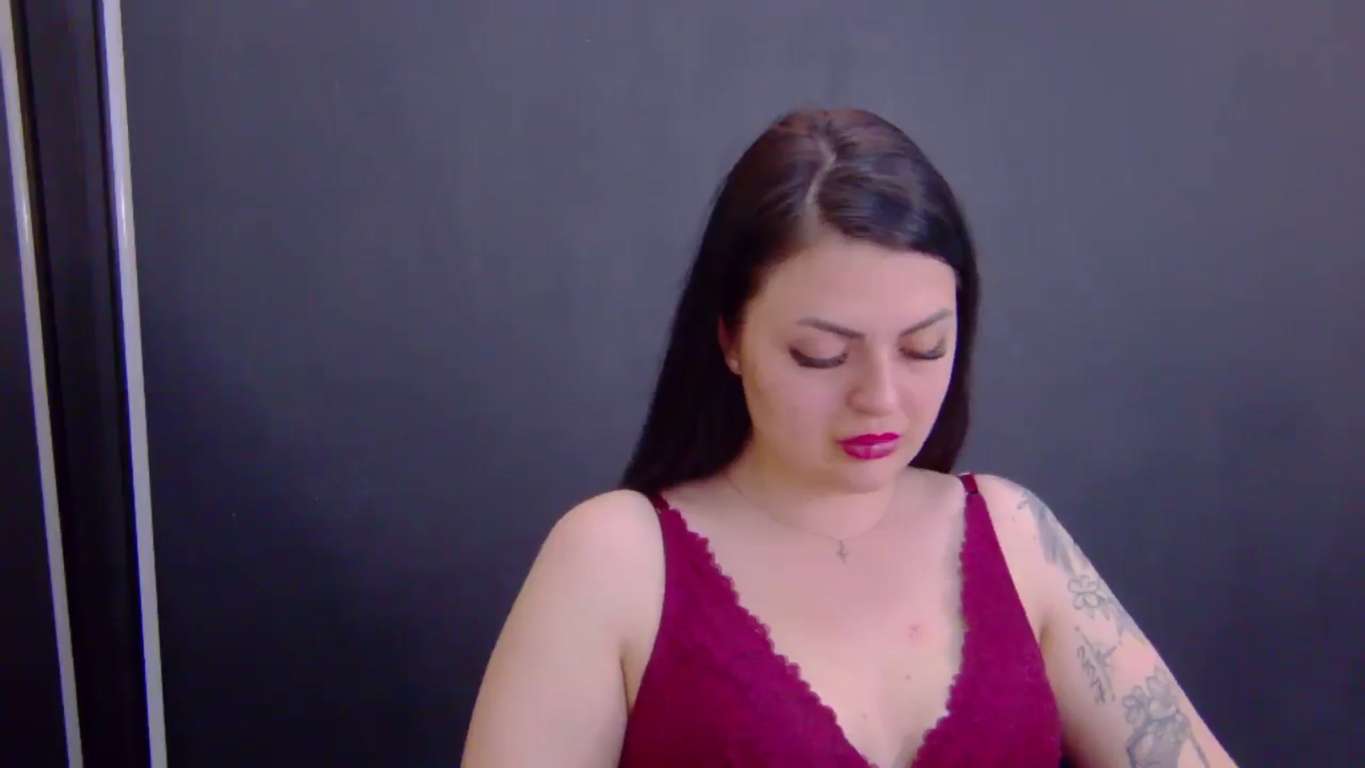 Gallery image thumbnail from MoonShine_'s myfreecams stream on, 03/30/2025, 01:38 image 18 of 20