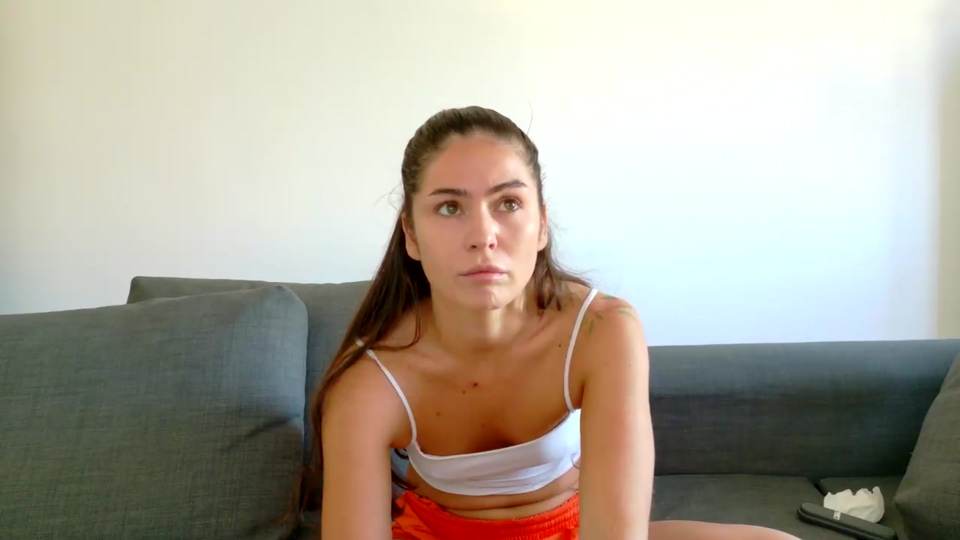 Gallery image thumbnail from MoonV3il88's myfreecams stream on, 08/15/2026, 07:45 image 18 of 20