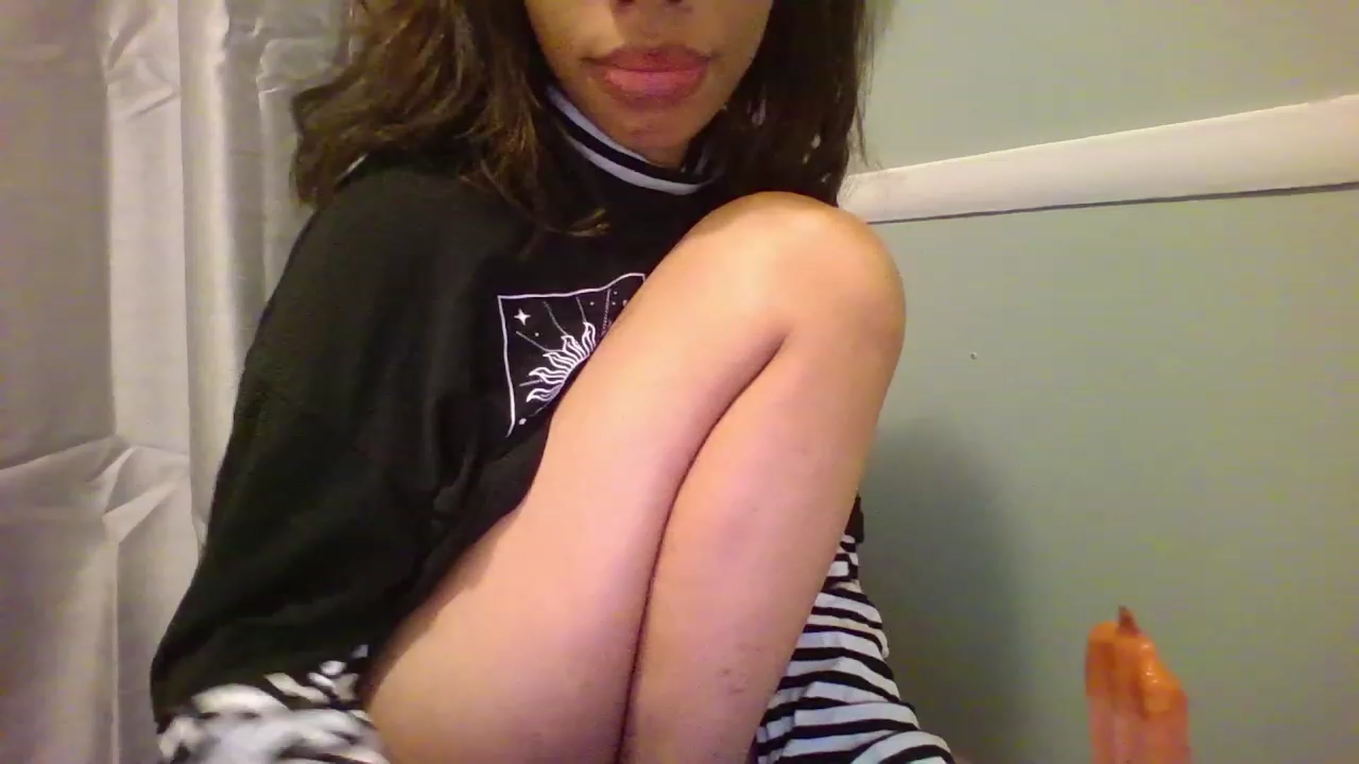 Gallery image thumbnail from Moon_Fae's myfreecams stream on, 01/09/2023, 09:58 image 17 of 20