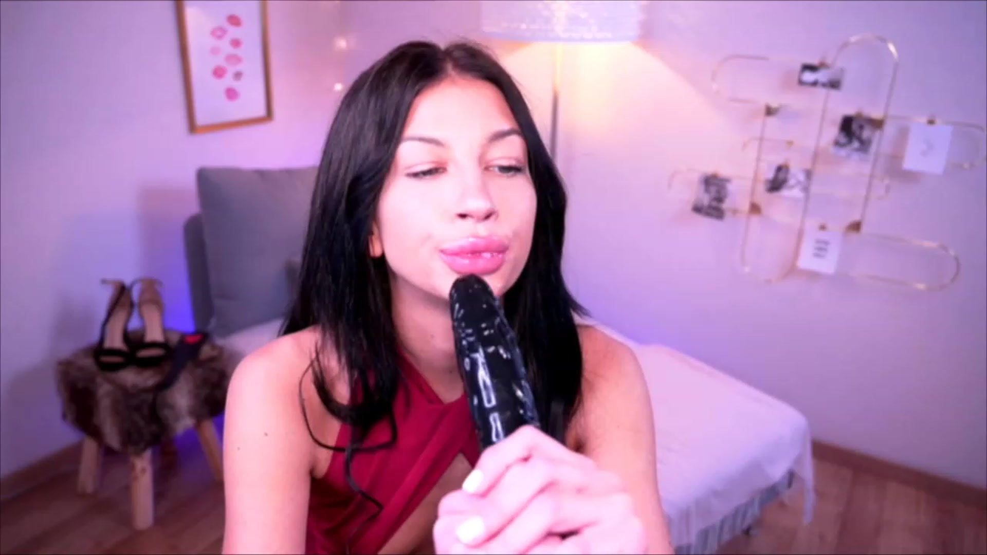 Gallery image thumbnail from Moon_Treasure's myfreecams stream on, 04/29/2023, 12:02 image 17 of 20