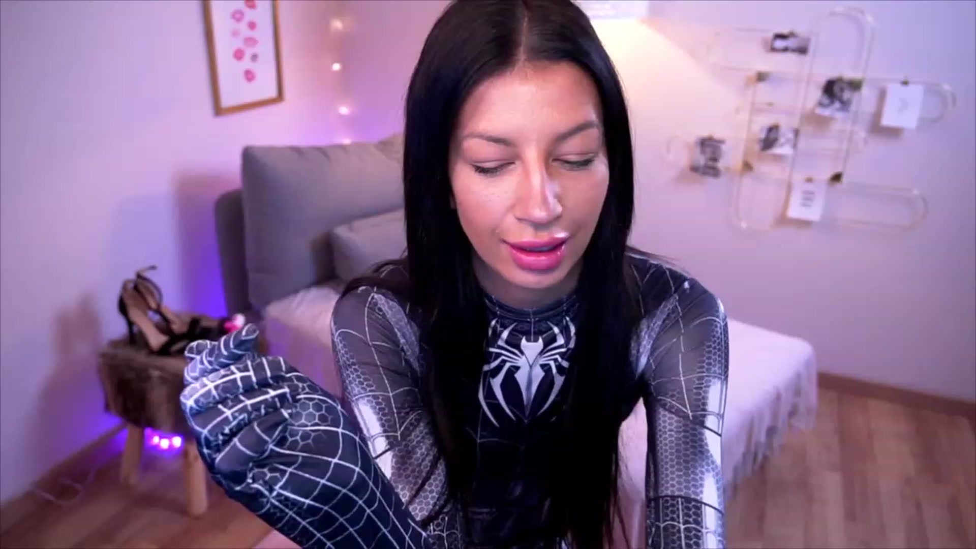 Gallery image thumbnail from Moon_Treasure's myfreecams stream on, 05/11/2023, 12:19 image 3 of 20