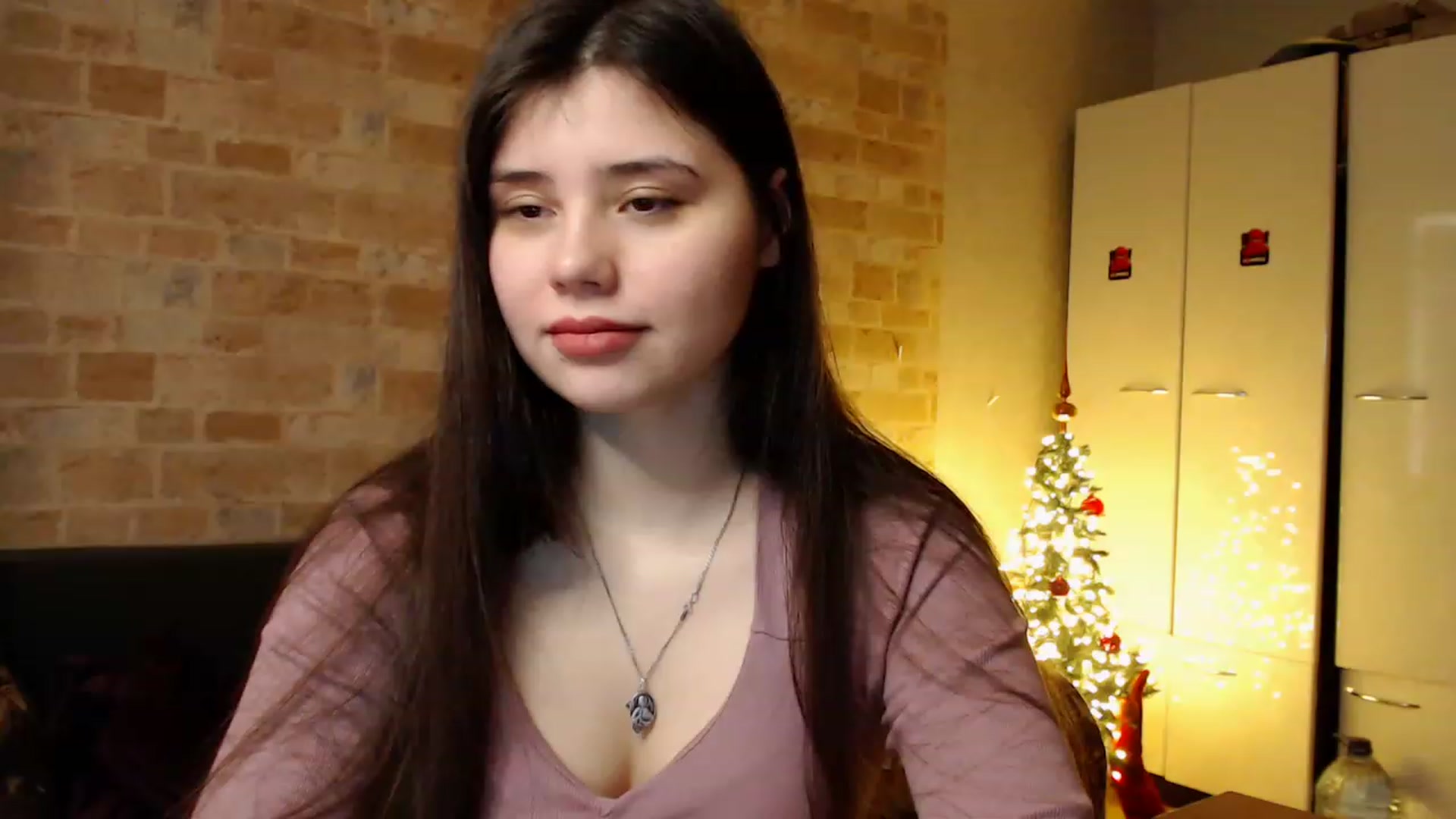 Gallery image thumbnail from Moon_light23's myfreecams stream on, 01/04/2023, 19:50 image 9 of 20