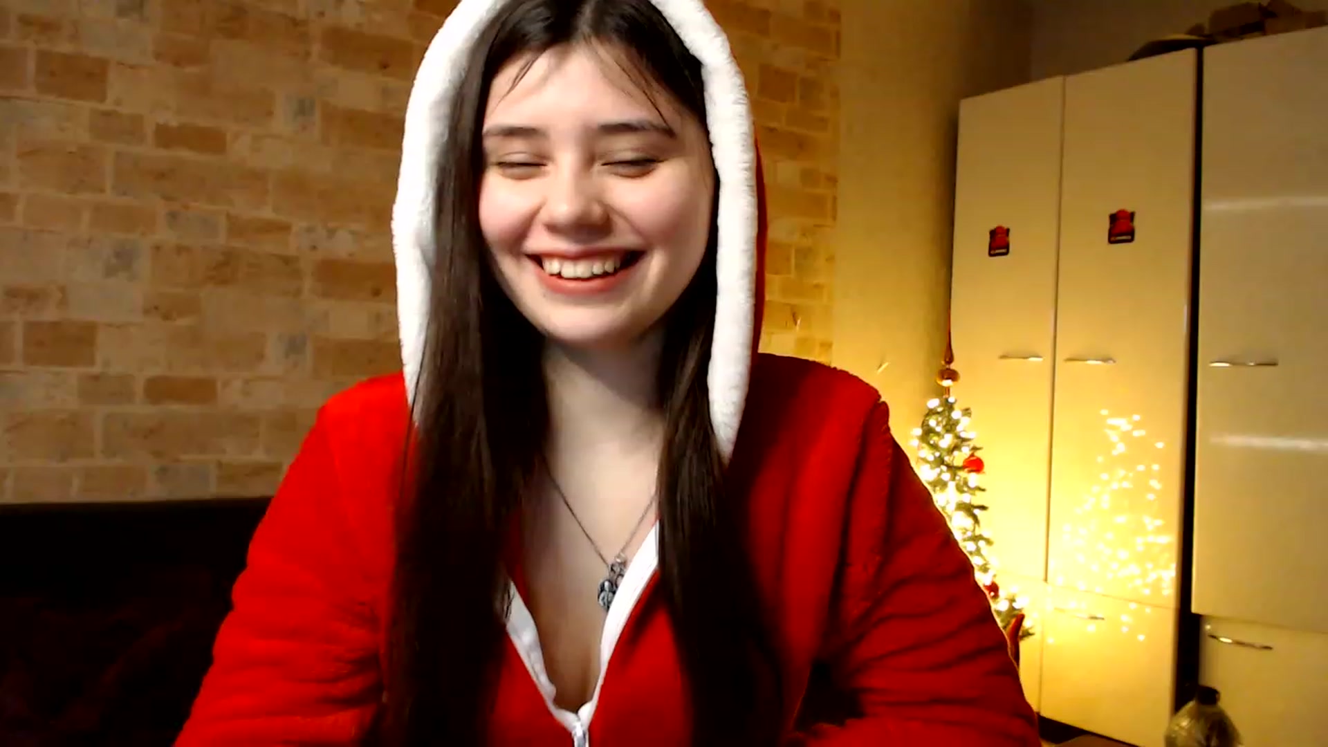 Gallery image thumbnail from Moon_light23's myfreecams stream on, 01/06/2023, 19:34 image 16 of 20