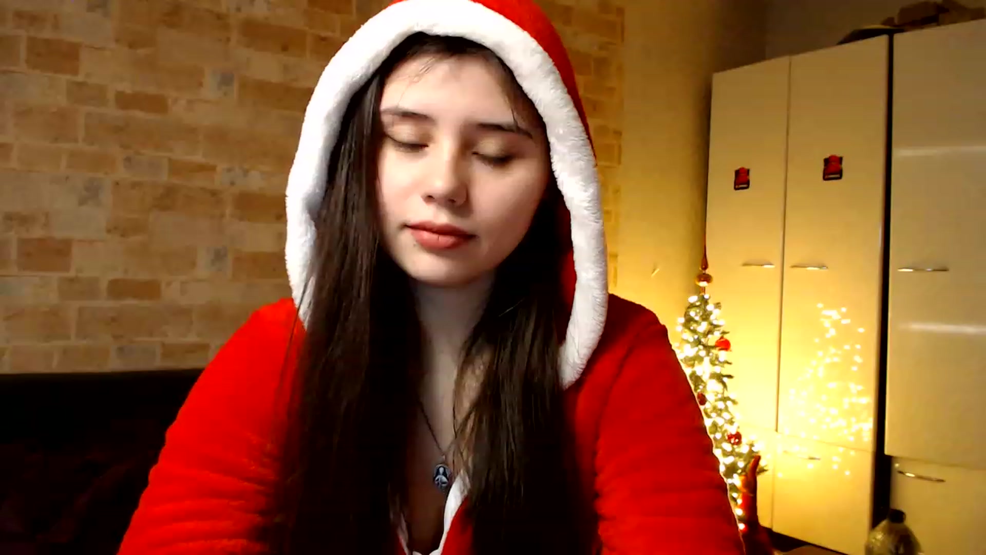Gallery image thumbnail from Moon_light23's myfreecams stream on, 01/06/2023, 19:34 image 10 of 20