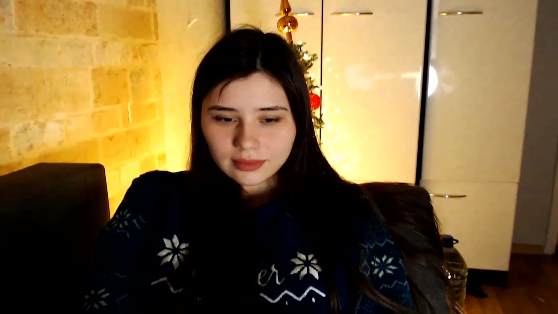 Gallery image thumbnail from Moon_light23's myfreecams stream on, 01/16/2023, 20:03 image 18 of 20