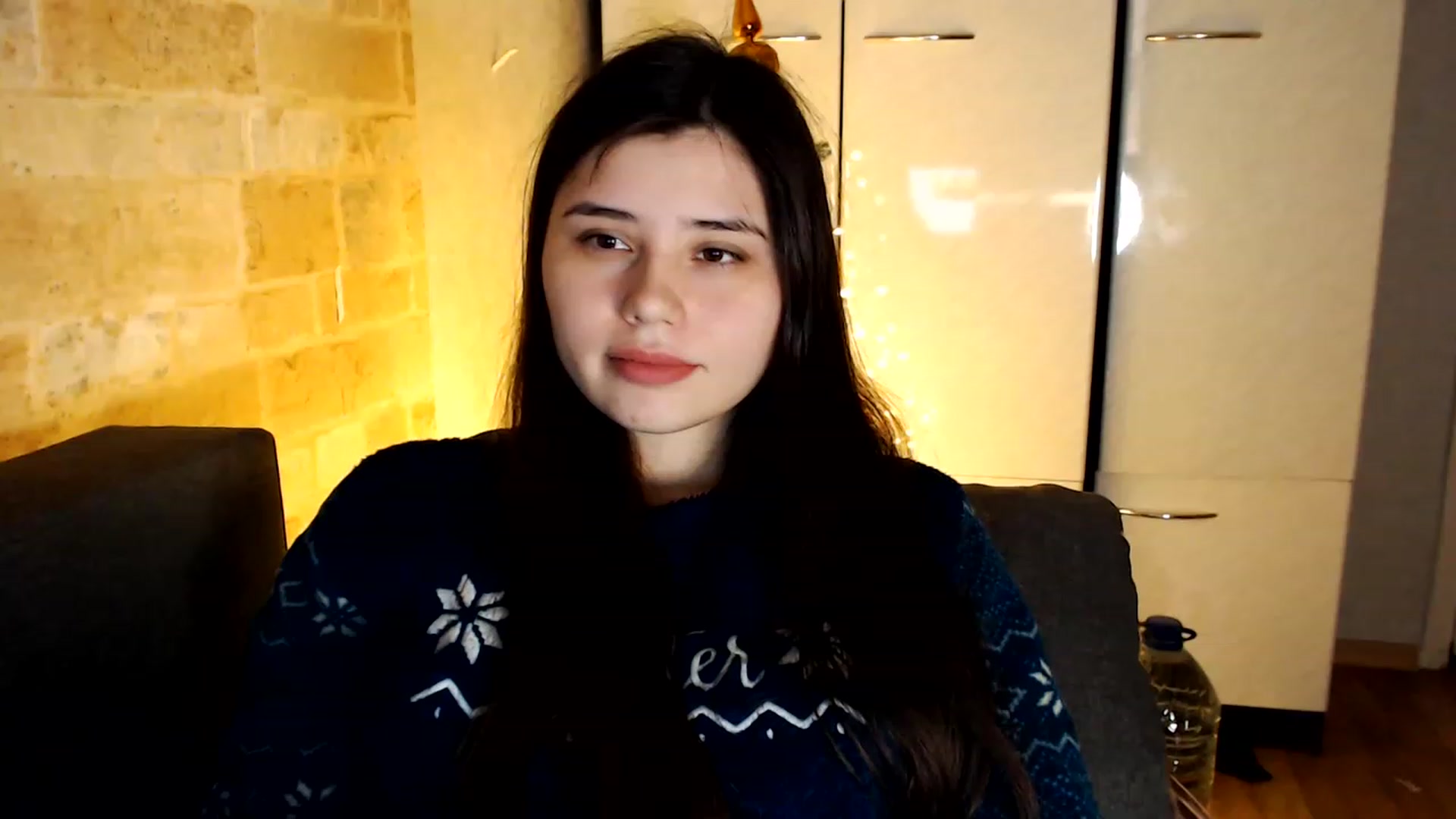 Gallery image thumbnail from Moon_light23's myfreecams stream on, 01/16/2023, 20:03 image 7 of 20
