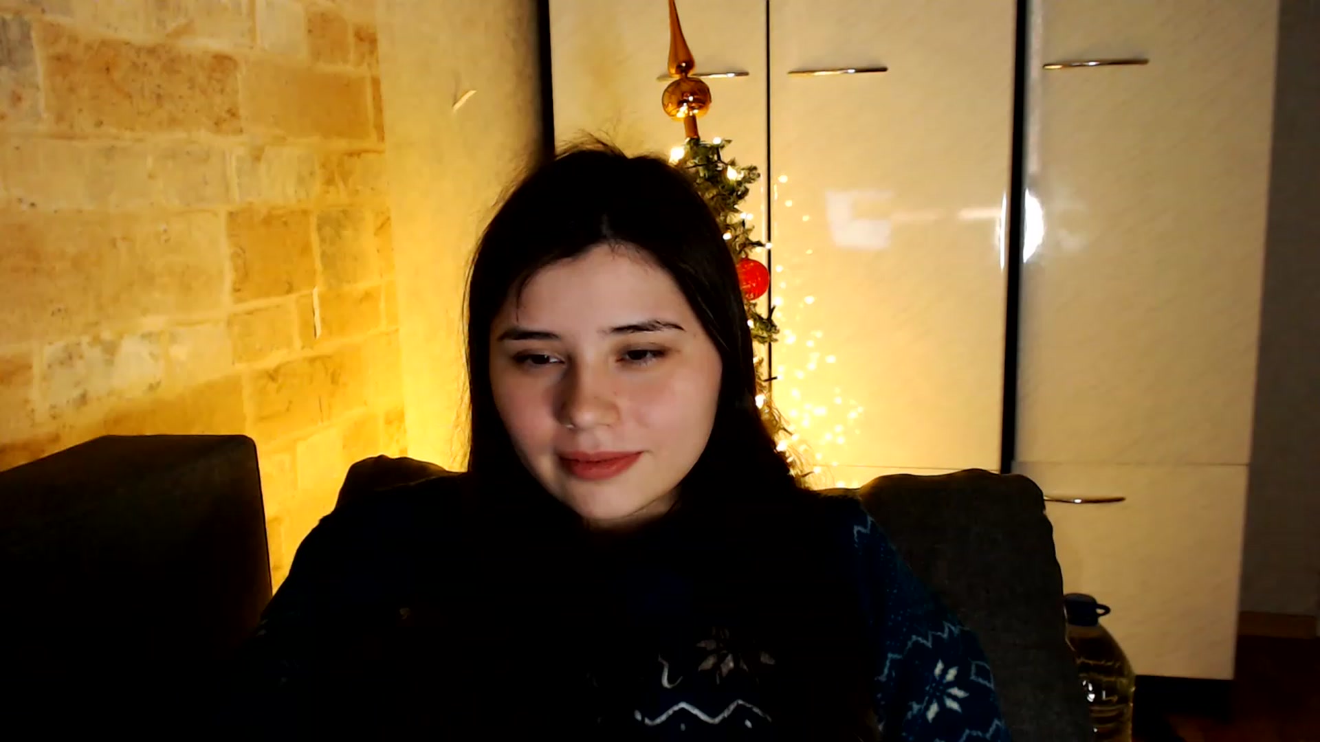 Gallery image thumbnail from Moon_light23's myfreecams stream on, 01/16/2023, 21:41 image 7 of 20