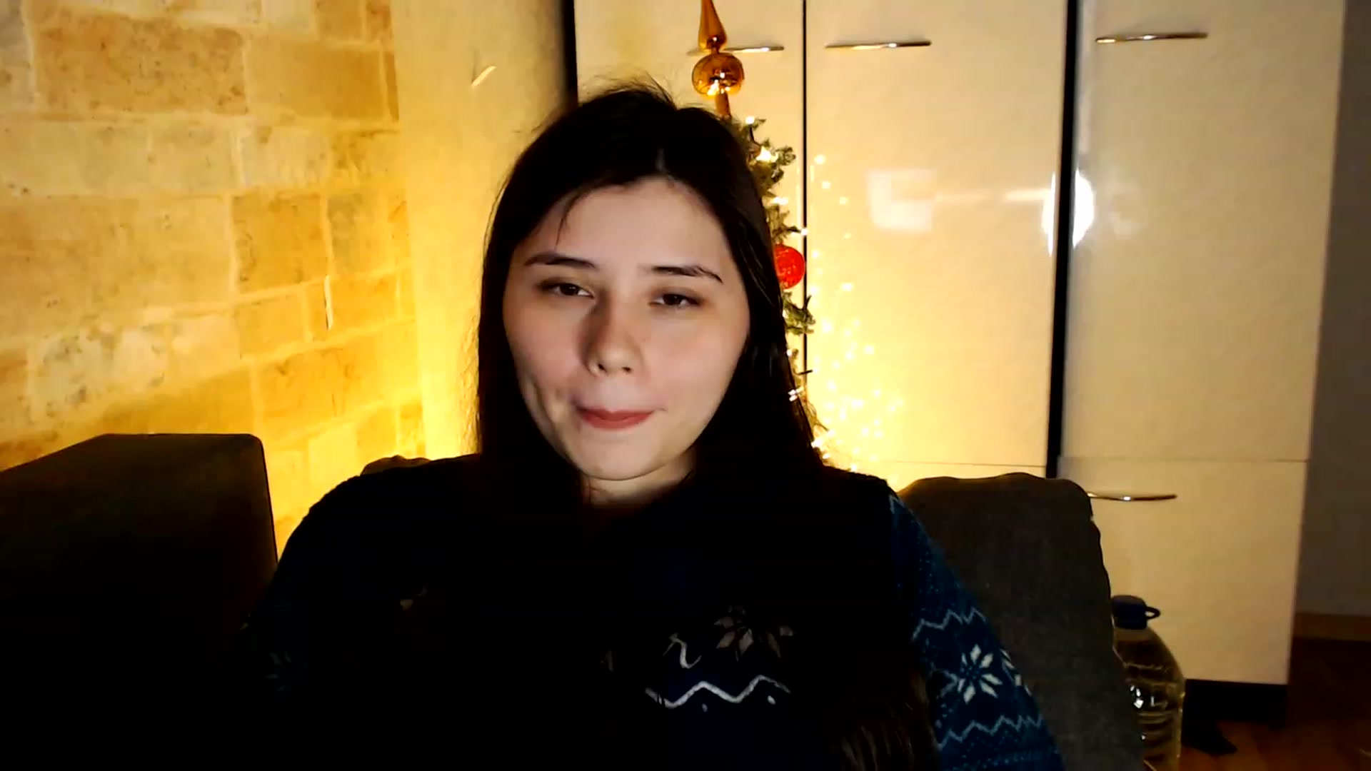 Gallery image thumbnail from Moon_light23's myfreecams stream on, 01/16/2023, 21:41 image 6 of 20