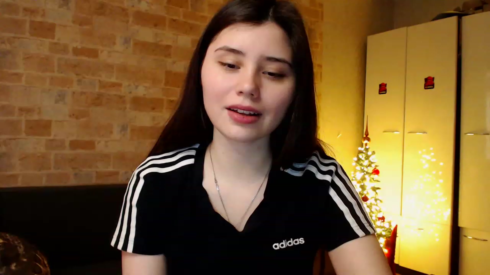 Gallery image thumbnail from Moon_light23's myfreecams stream on, 01/22/2023, 20:18 image 11 of 20