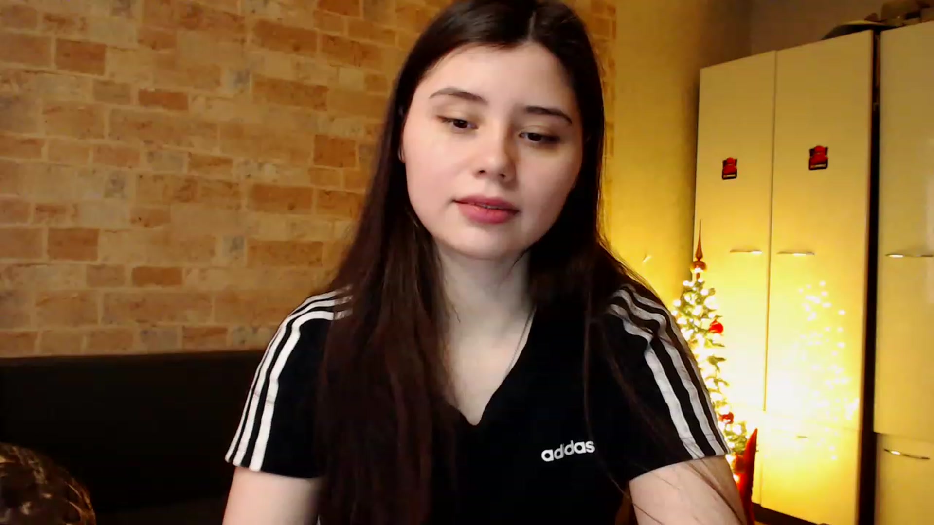 Gallery image thumbnail from Moon_light23's myfreecams stream on, 01/22/2023, 20:18 image 6 of 20