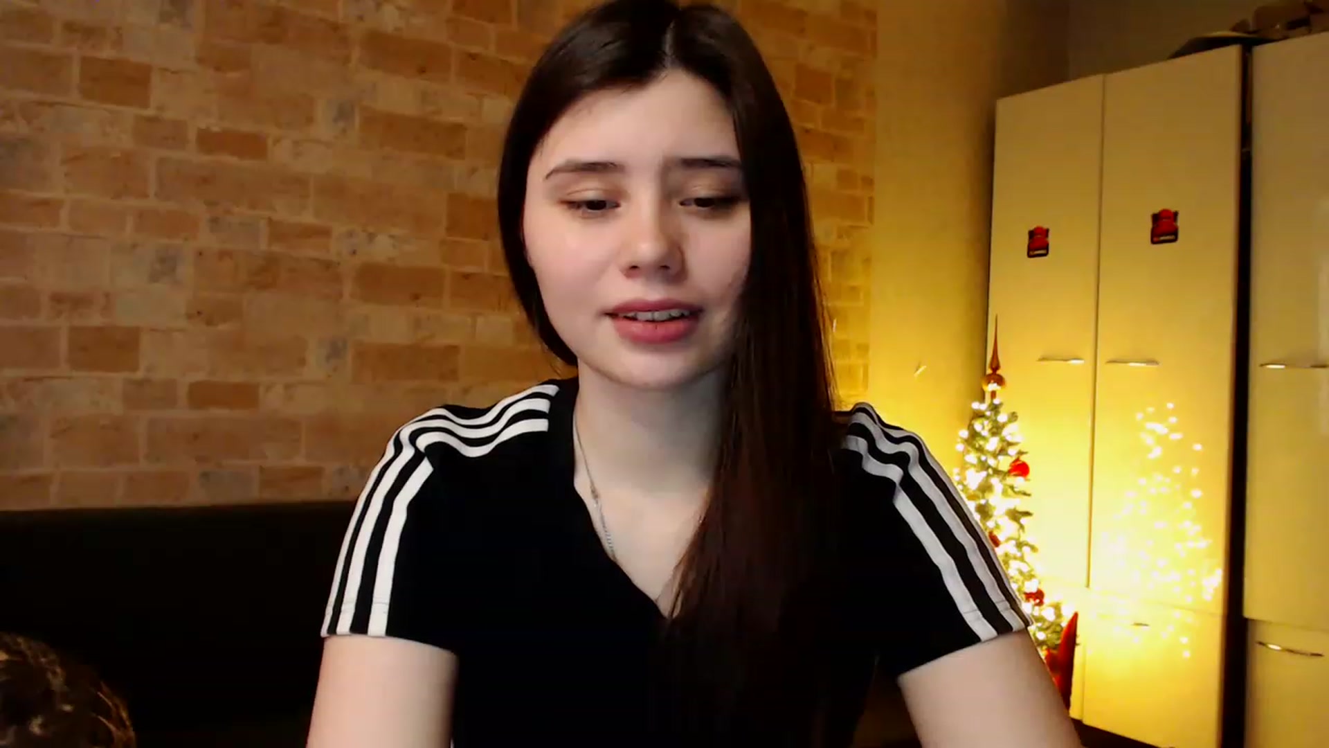 Gallery image thumbnail from Moon_light23's myfreecams stream on, 01/22/2023, 20:18 image 20 of 20