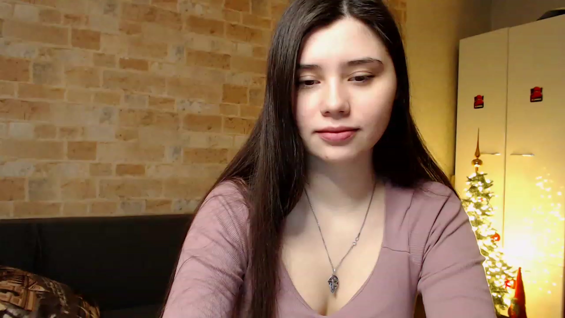 Gallery image thumbnail from Moon_light23's myfreecams stream on, 01/26/2023, 19:51 image 4 of 20