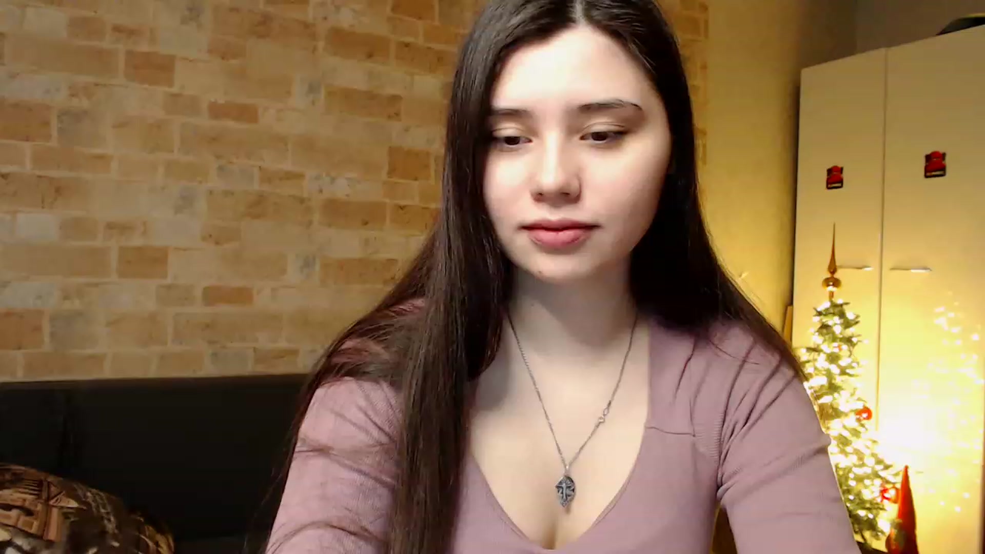 Gallery image thumbnail from Moon_light23's myfreecams stream on, 01/26/2023, 19:51 image 8 of 20