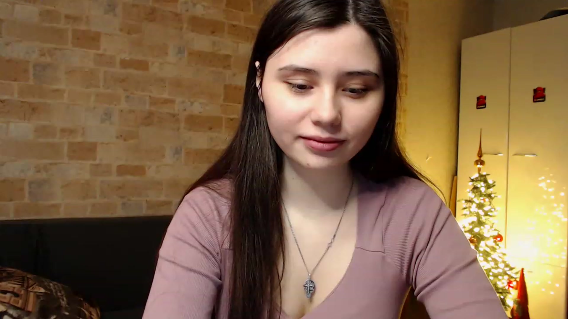 Gallery image thumbnail from Moon_light23's myfreecams stream on, 01/26/2023, 19:51 image 17 of 20