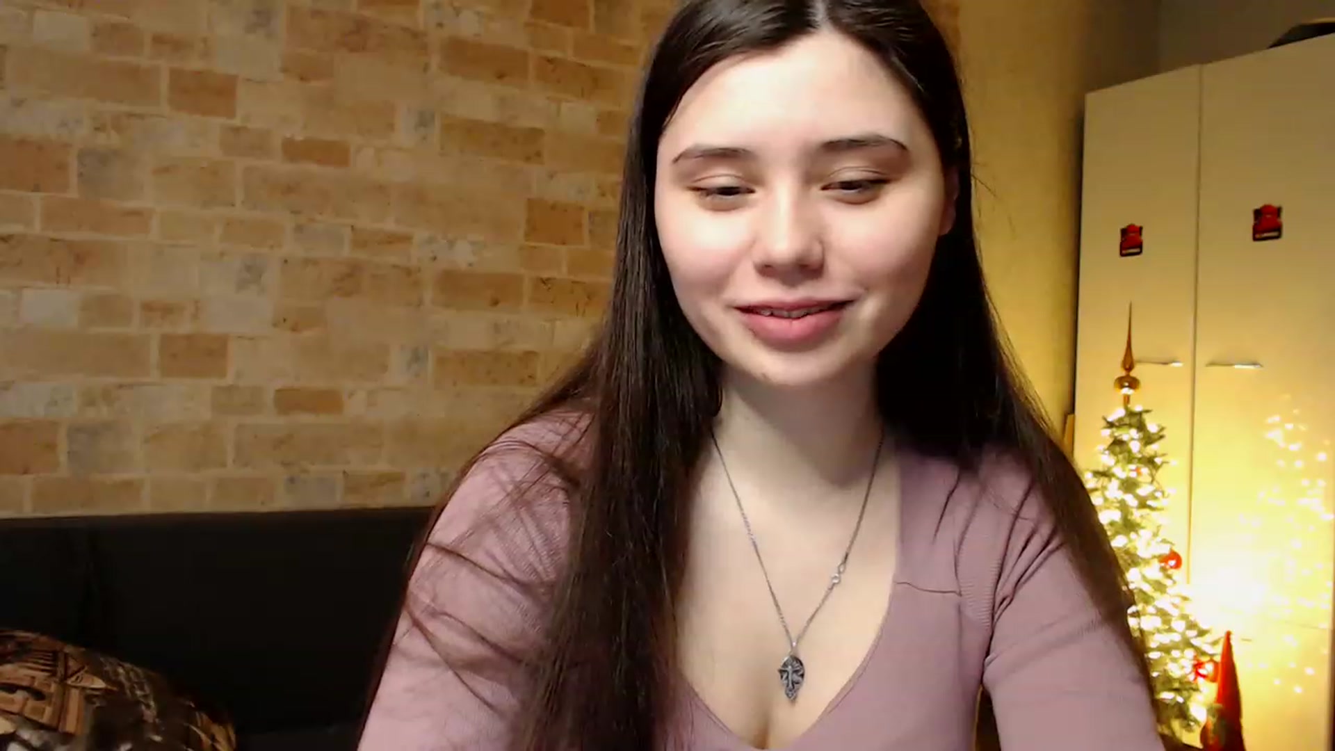 Gallery image thumbnail from Moon_light23's myfreecams stream on, 01/26/2023, 19:51 image 14 of 20