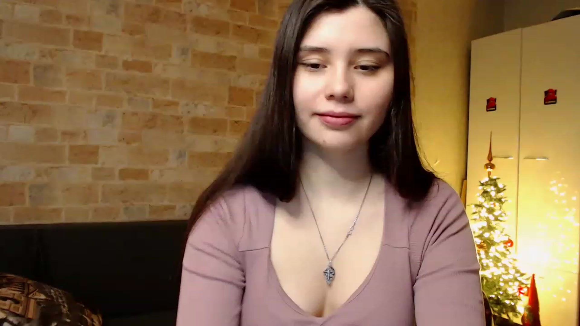 Gallery image thumbnail from Moon_light23's myfreecams stream on, 01/26/2023, 20:34 image 10 of 20