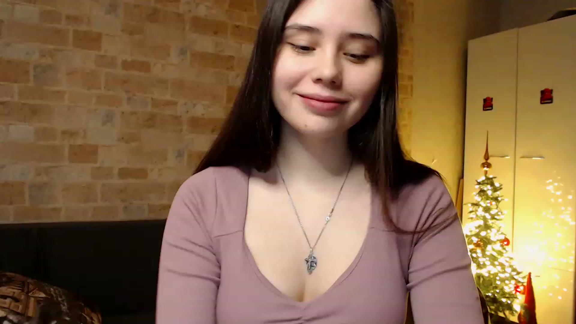 Gallery image thumbnail from Moon_light23's myfreecams stream on, 01/26/2023, 20:34 image 1 of 20