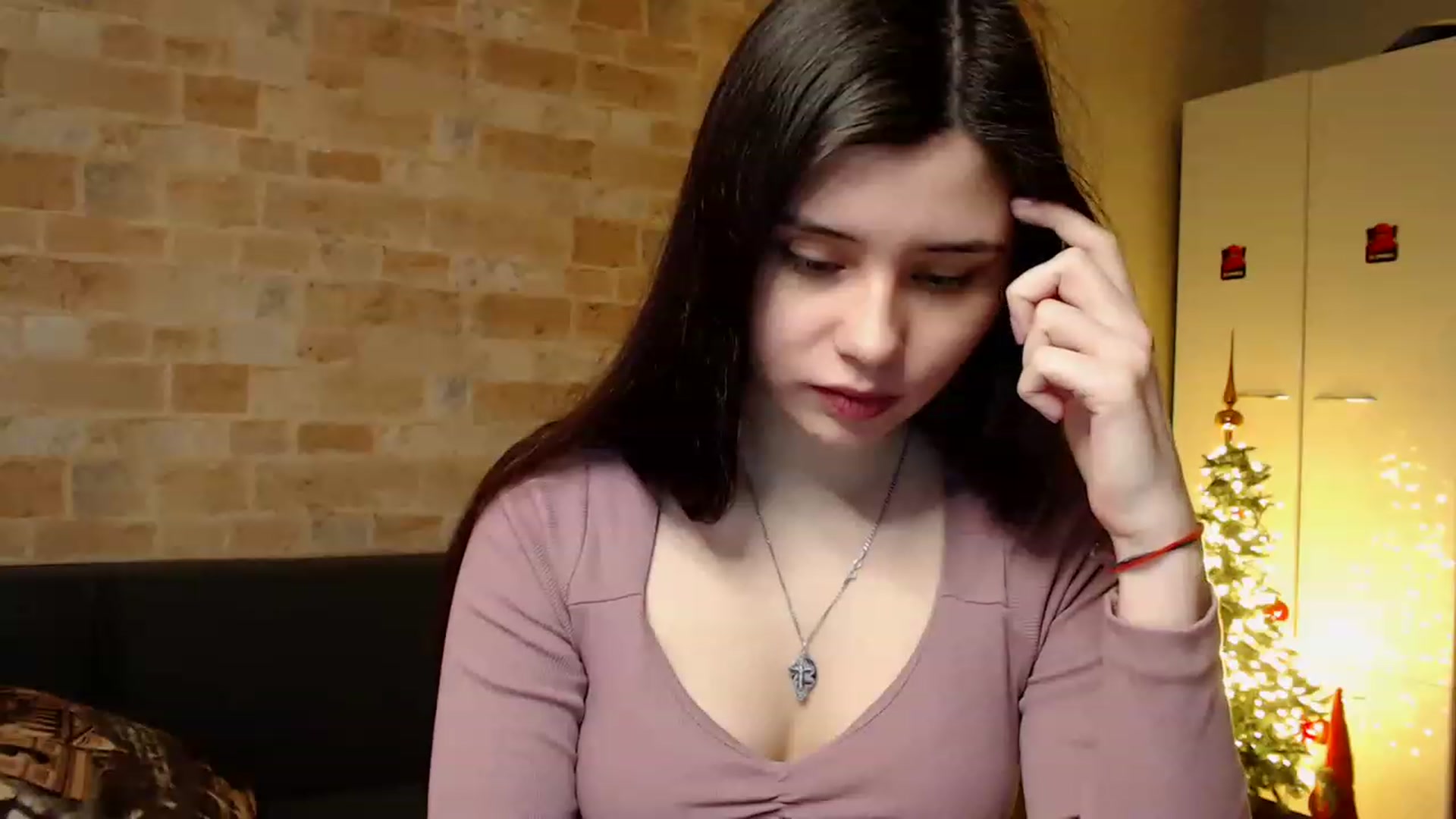 Gallery image thumbnail from Moon_light23's myfreecams stream on, 01/26/2023, 20:34 image 9 of 20
