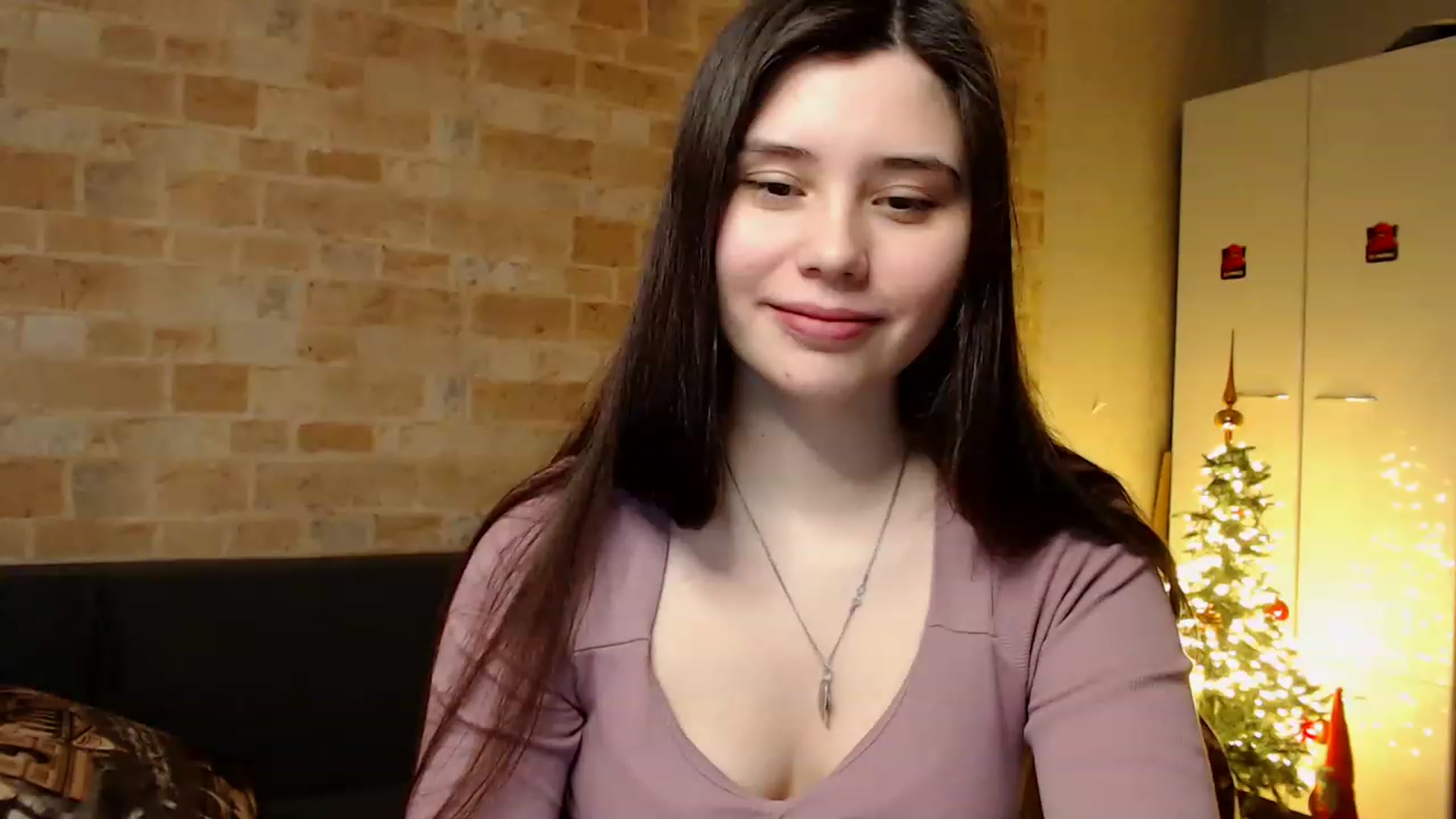 Gallery image thumbnail from Moon_light23's myfreecams stream on, 01/26/2023, 20:34 image 18 of 20
