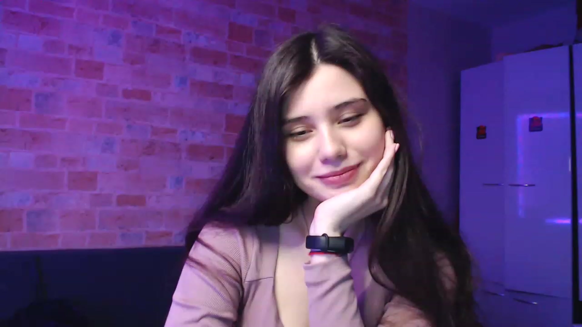Gallery image thumbnail from Moon_light23's myfreecams stream on, 02/03/2023, 20:49 image 20 of 20