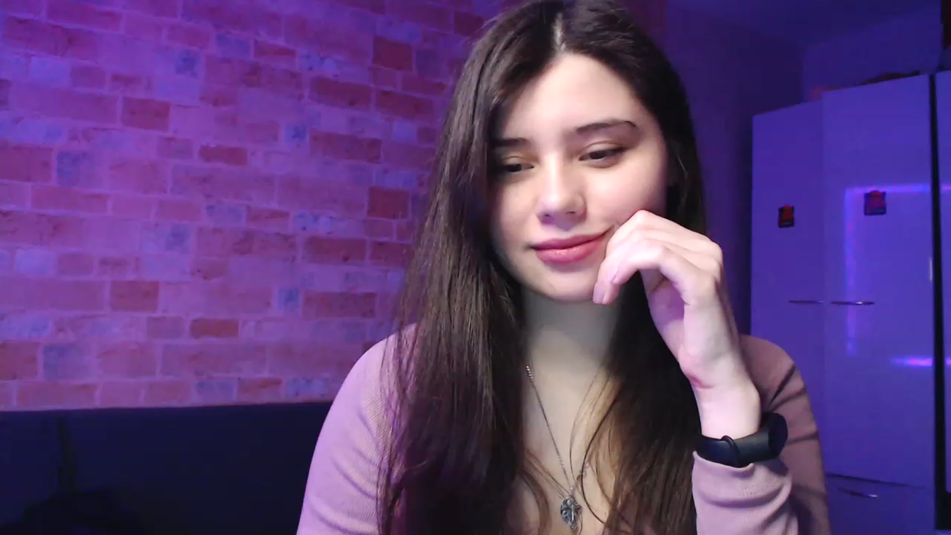 Gallery image thumbnail from Moon_light23's myfreecams stream on, 02/03/2023, 20:49 image 16 of 20