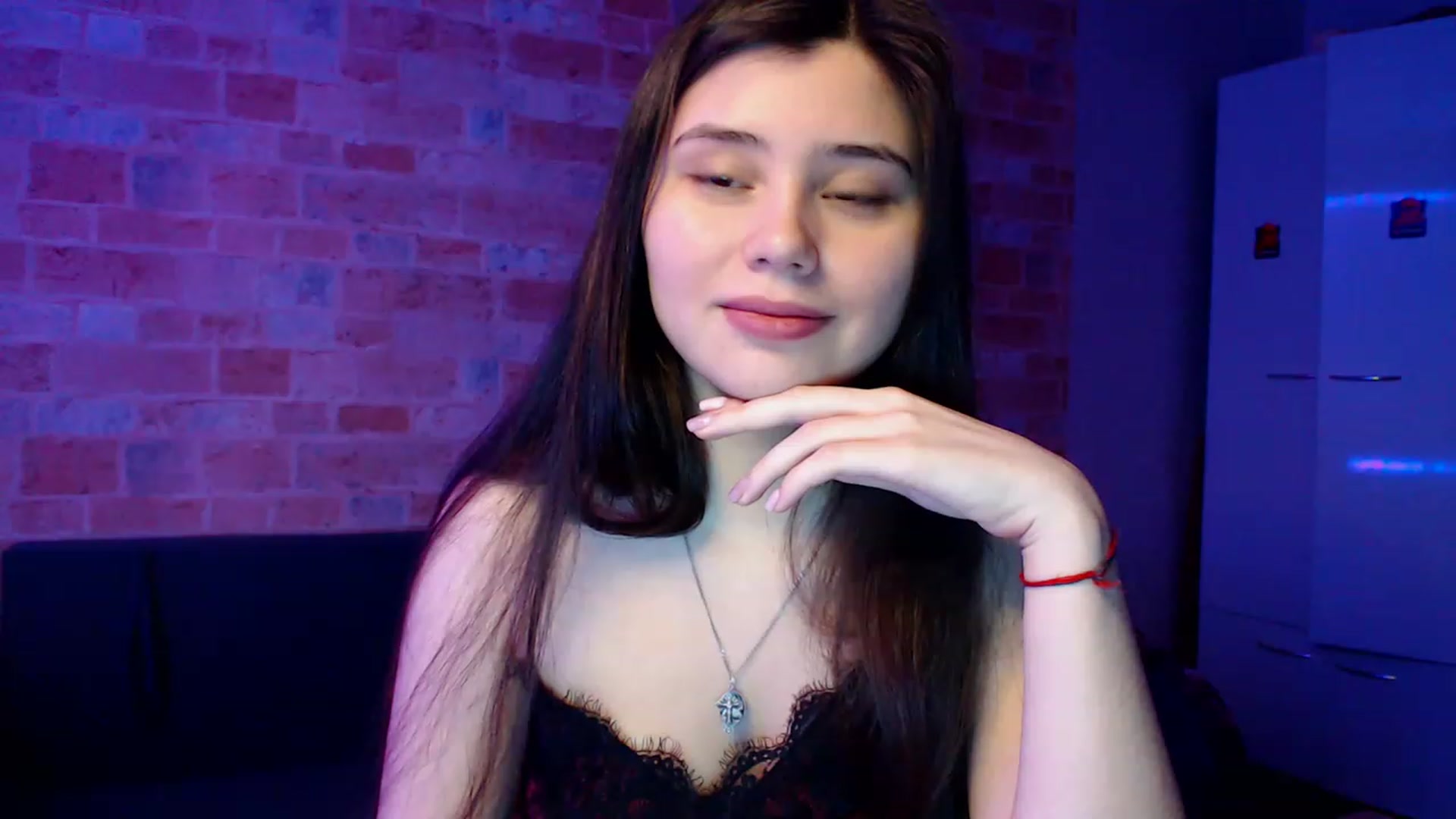Gallery image thumbnail from Moon_light23's myfreecams stream on, 02/17/2023, 18:56 image 13 of 20
