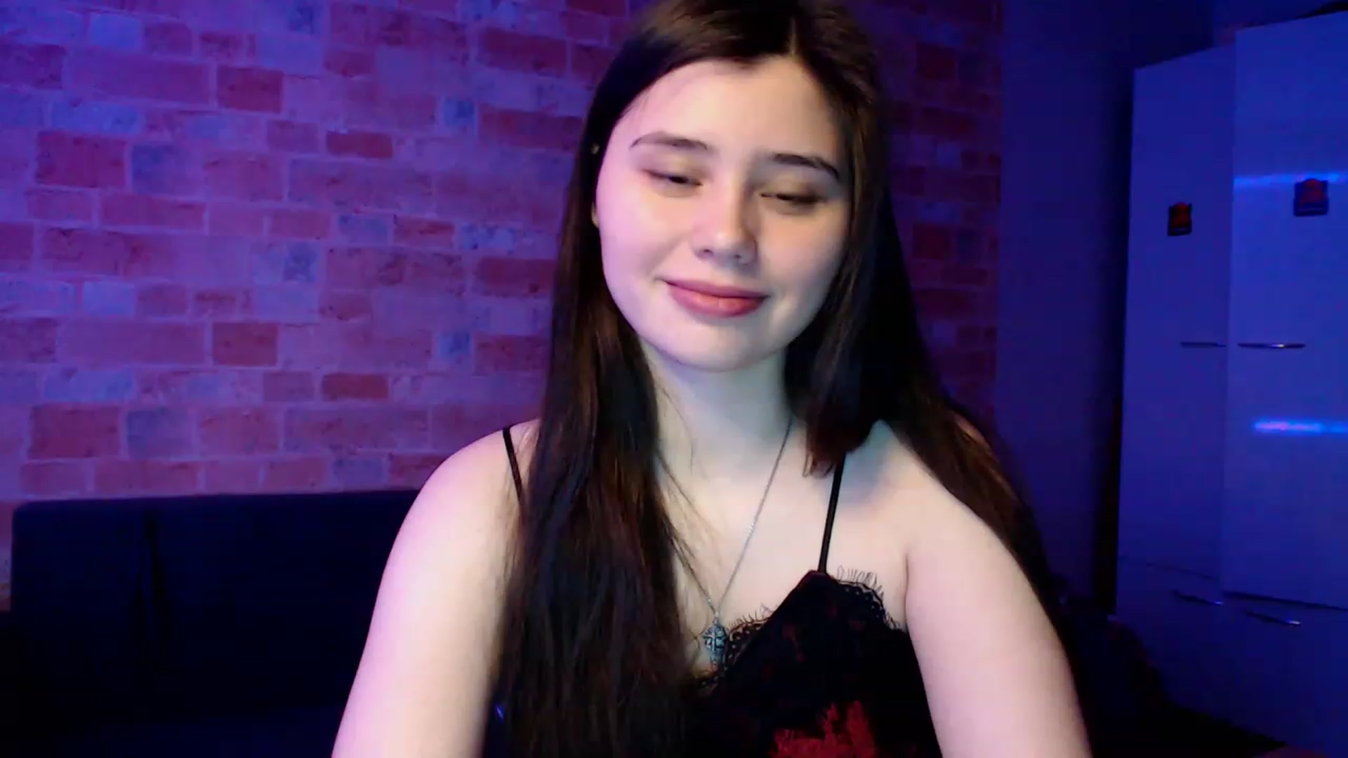 Gallery image thumbnail from Moon_light23's myfreecams stream on, 02/17/2023, 20:09 image 13 of 20